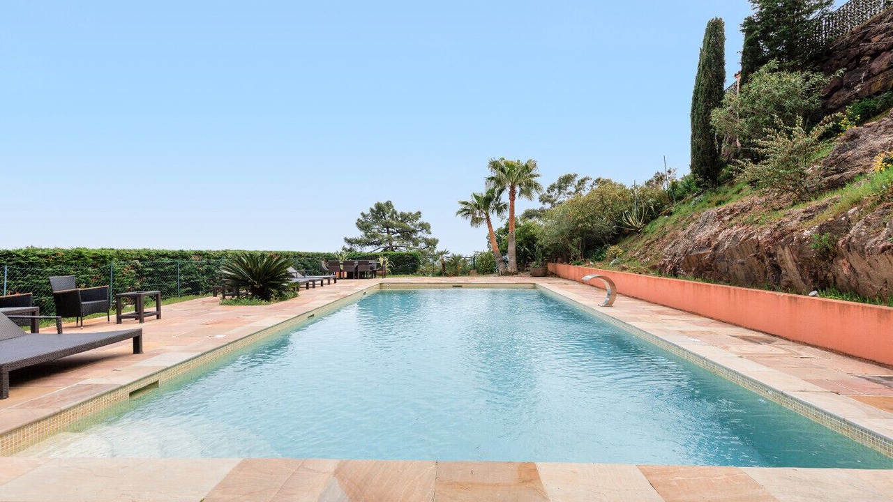 Photo of Outdoor in Espero-Pax