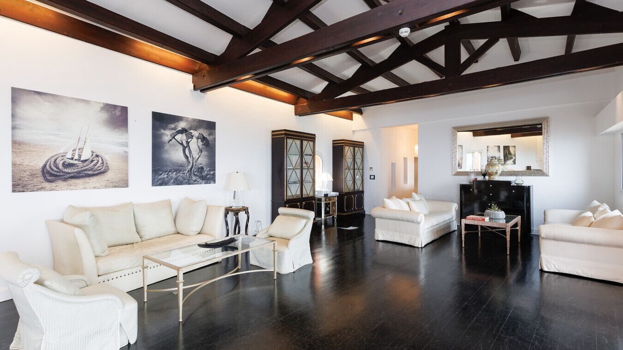 Photo of Livingroom in Espero-Pax