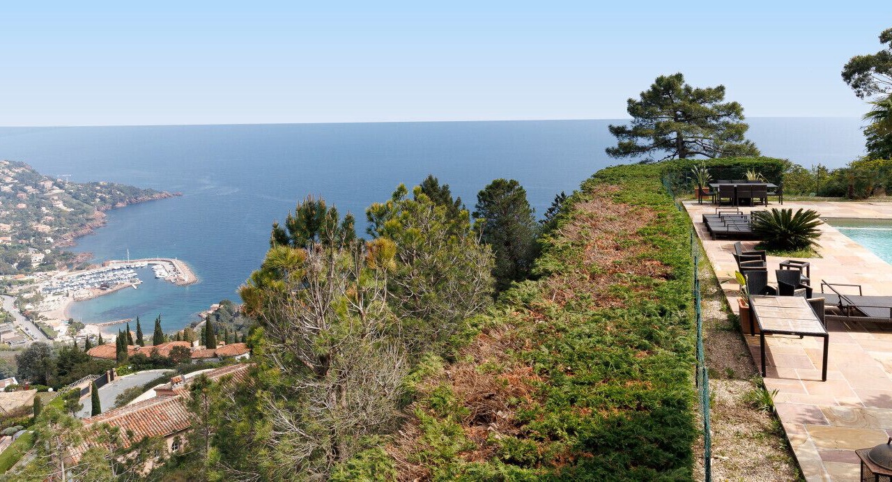 Photo of Outdoor in Espero-Pax