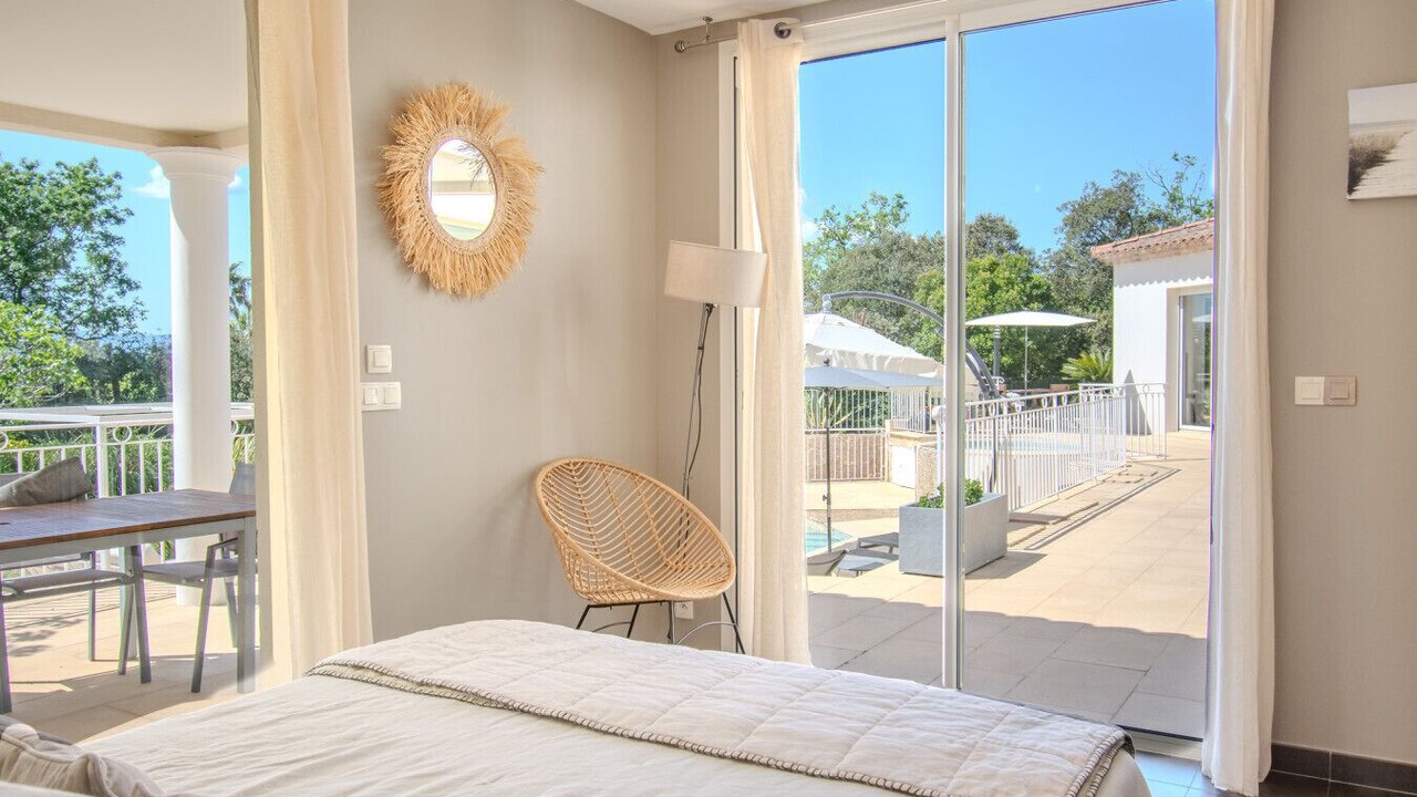Photo of Bedroom in Sainte-Maxime - Saint-Tropez