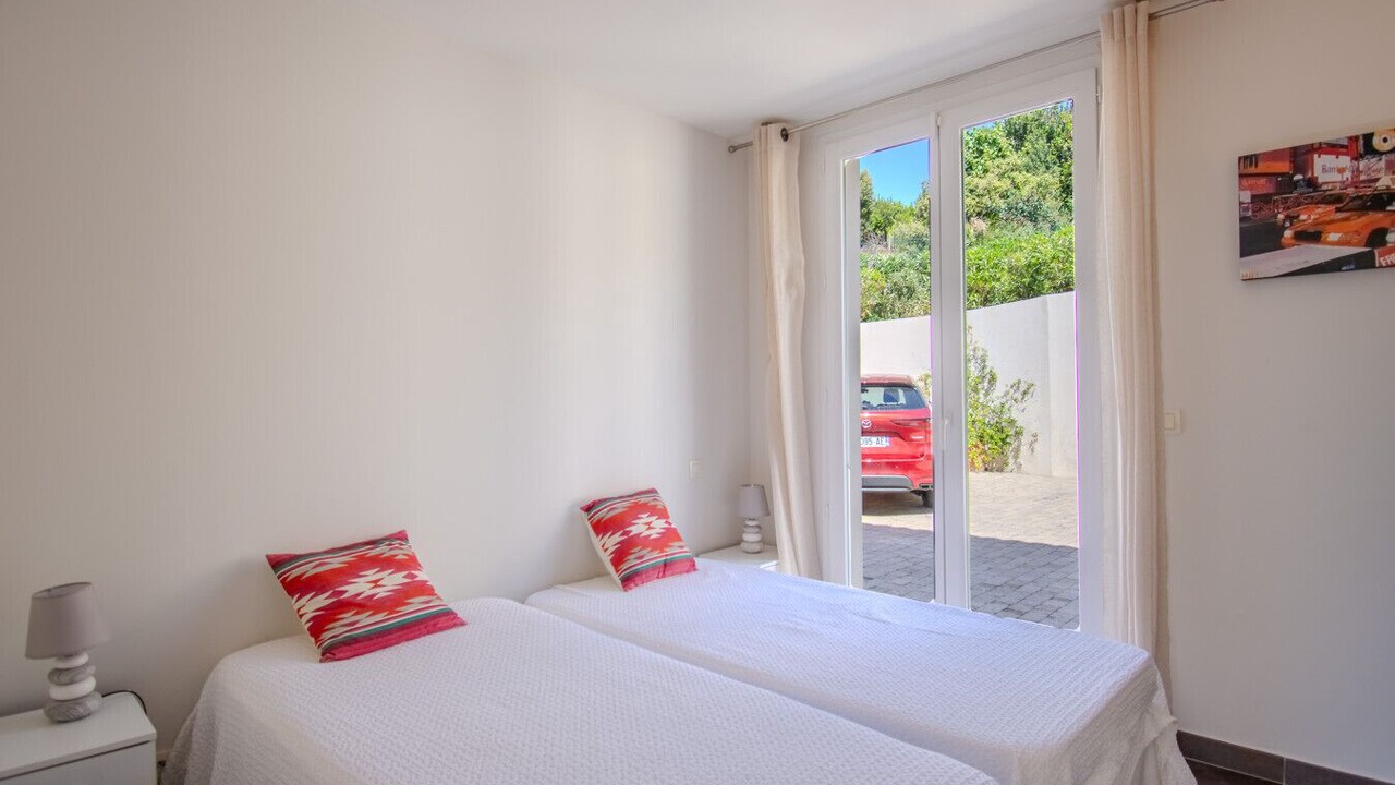 Photo of Bedroom in Sainte-Maxime - Saint-Tropez