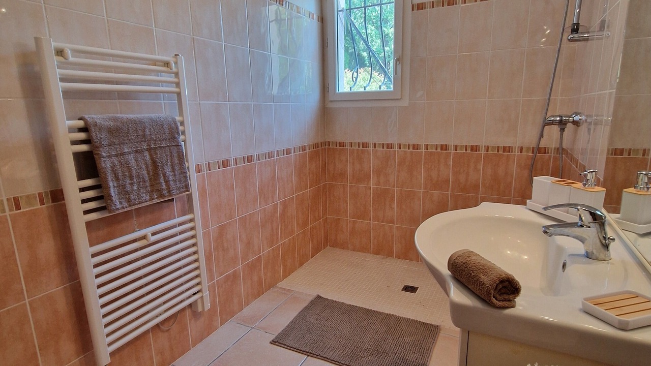 Photo of Bathroom in Villecroze