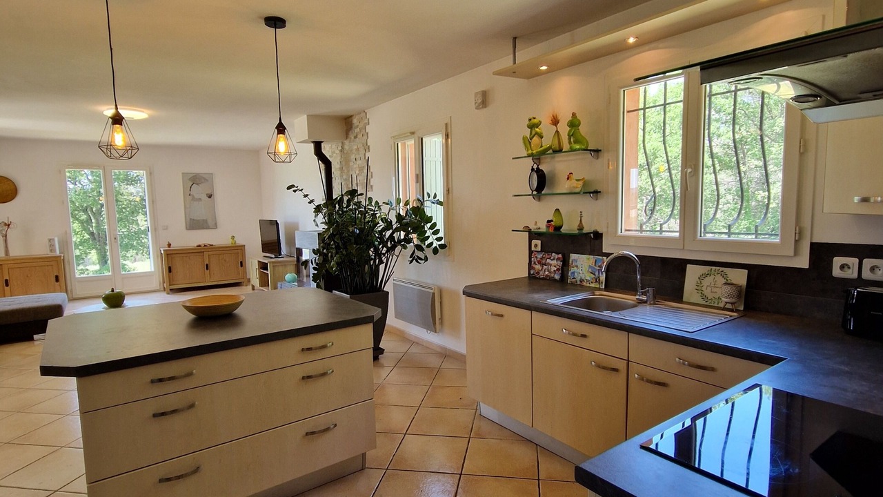 Photo of Kitchen in Villecroze