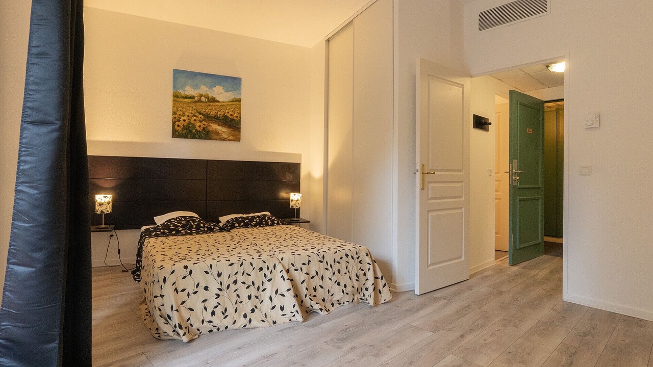 Photo of Bedroom in Grasse