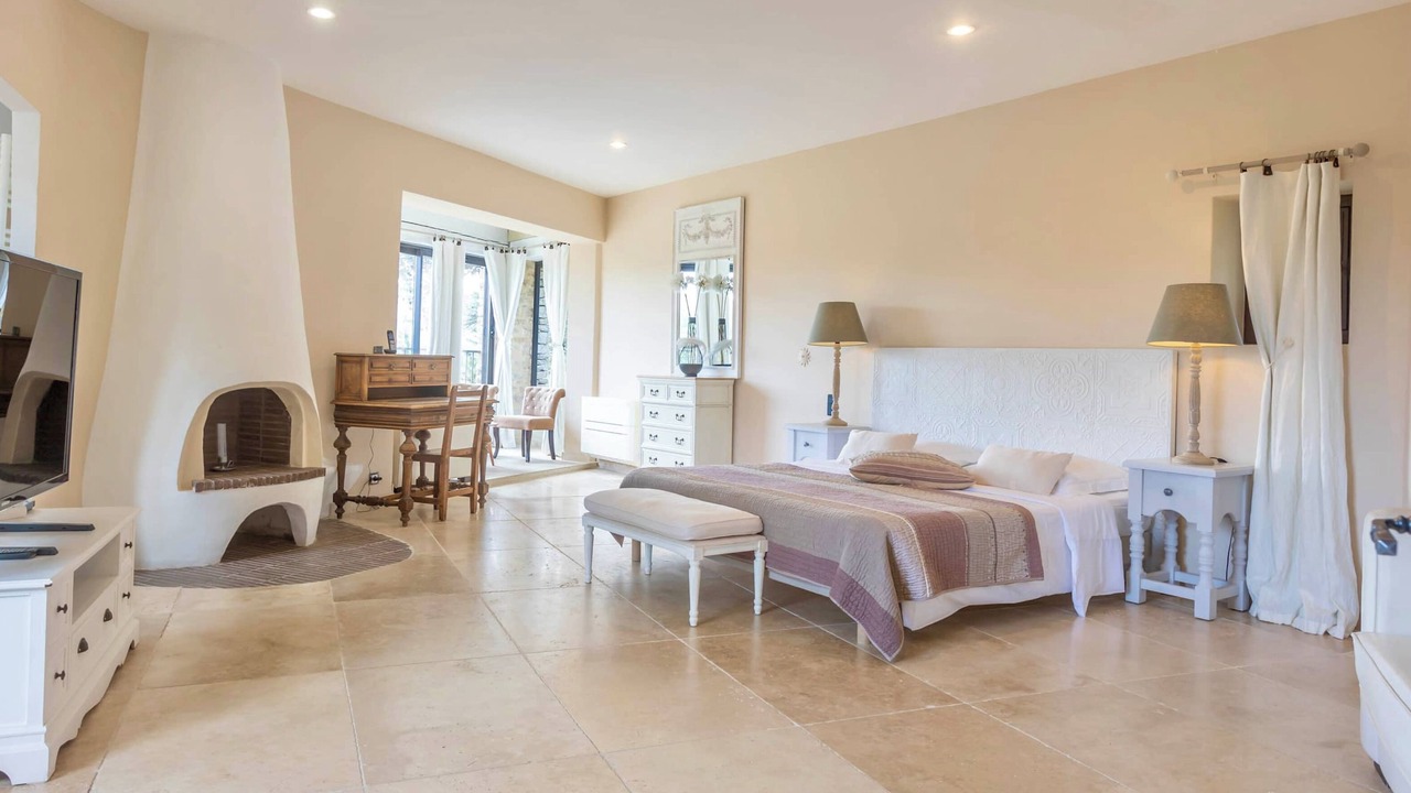 Photo of Bedroom in Bonnieux