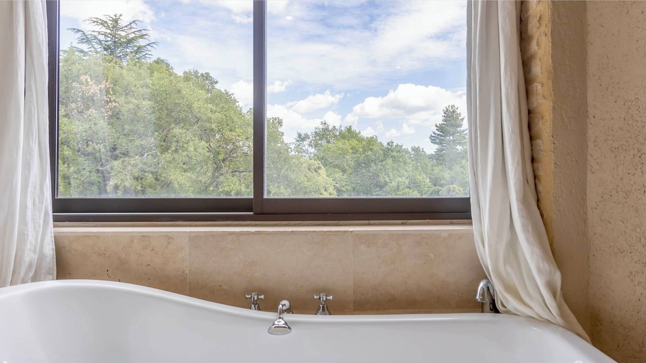 Photo of Bathroom in Bonnieux
