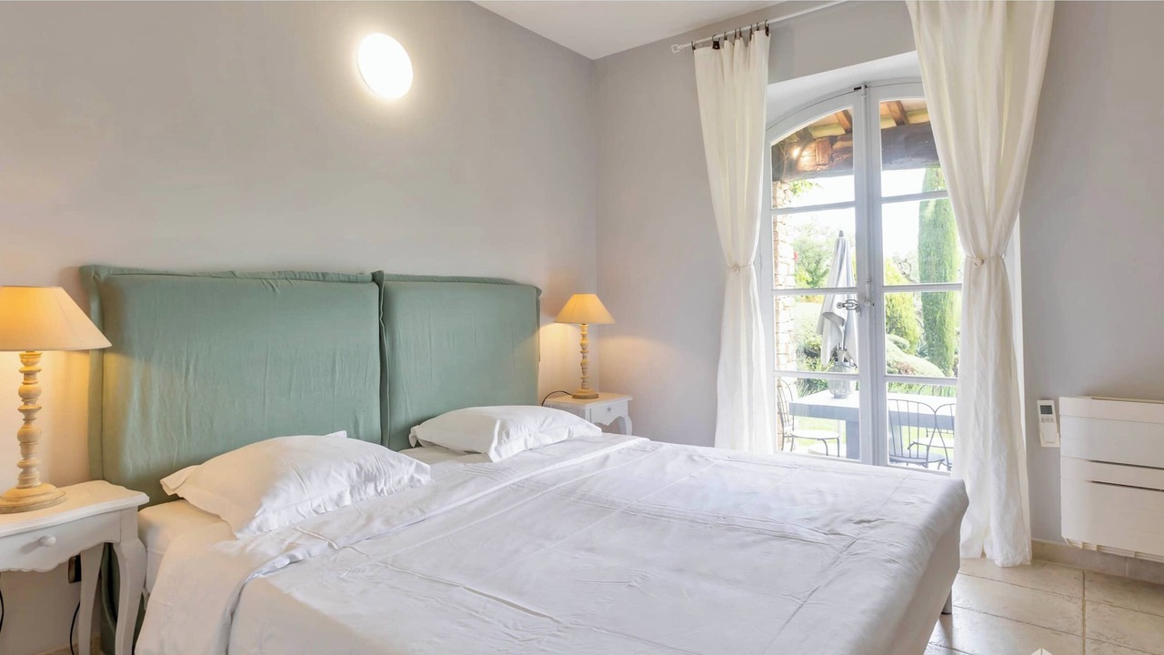 Photo of Bedroom in Bonnieux