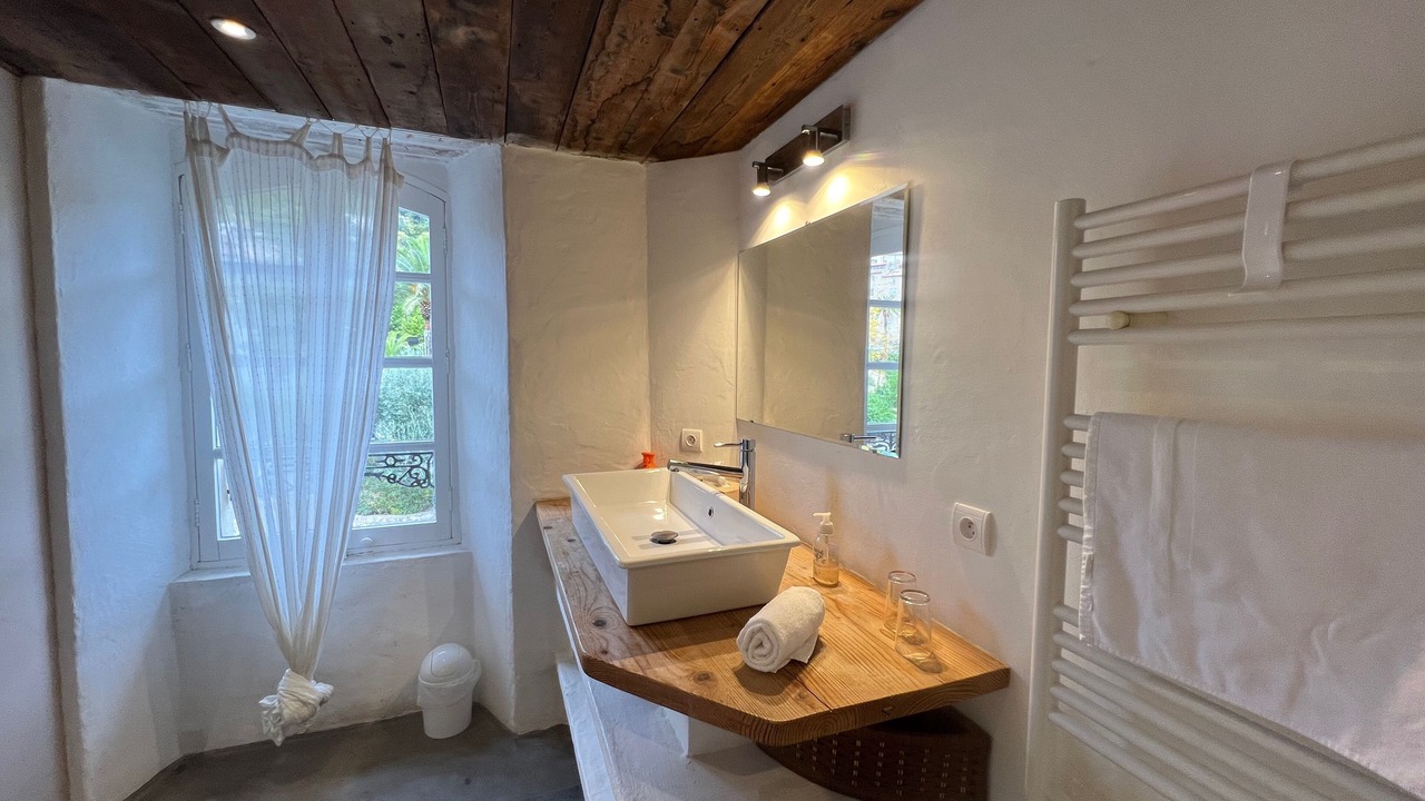 Photo of Bathroom in Seillans