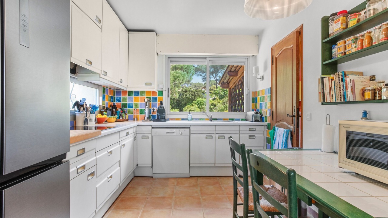Photo of Kitchen in La Londe-les-Maures
