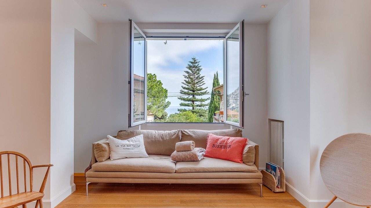 Photo of Livingroom in Eze