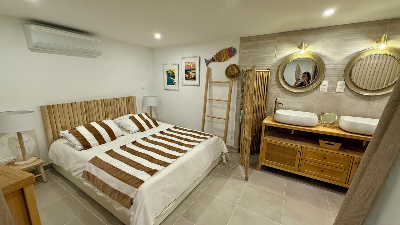 Photo of Bedroom in Istres