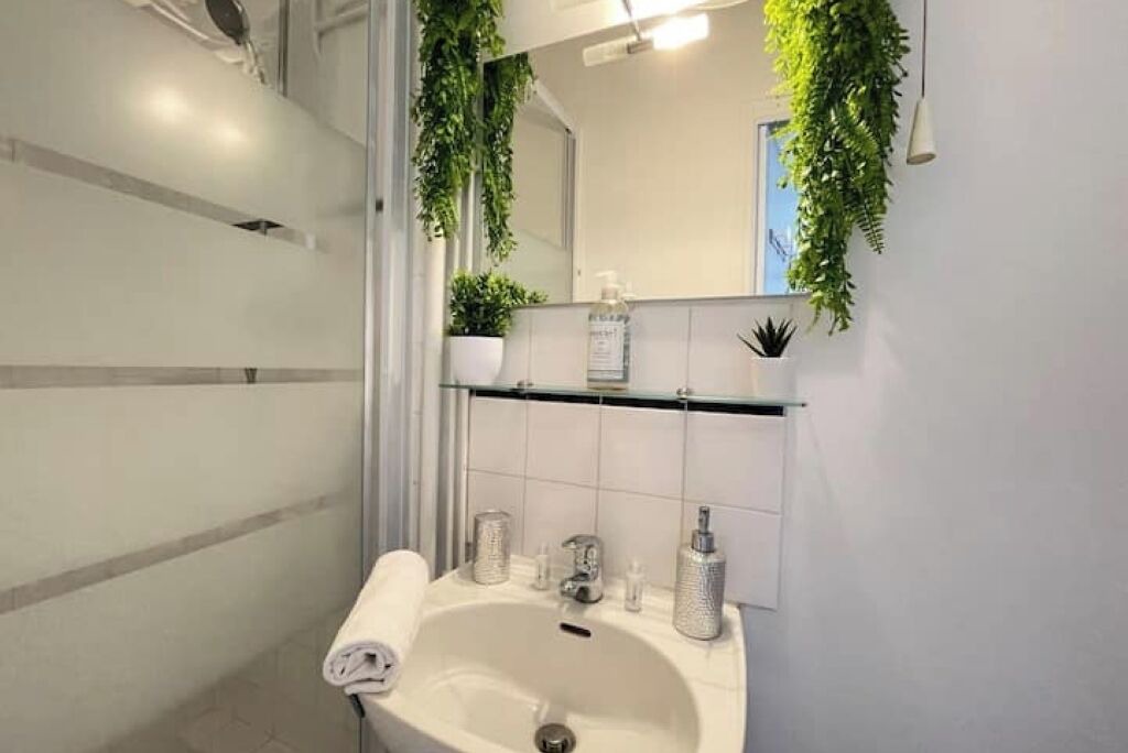 Photo of Bathroom in Le Camas
