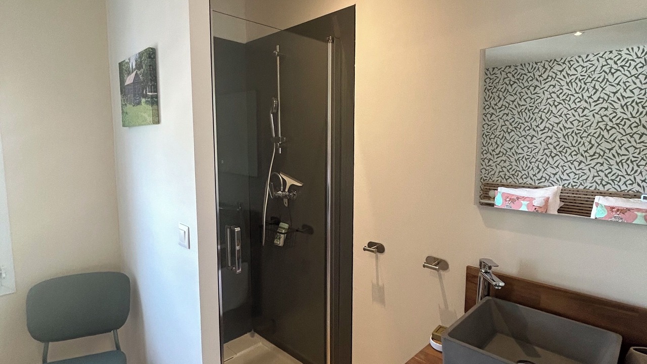 Photo of Bathroom in Arles