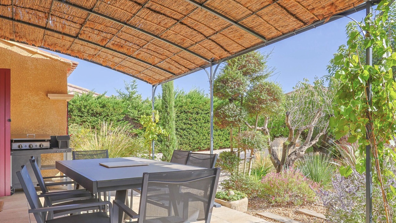 Photo of Outdoor in Eyragues