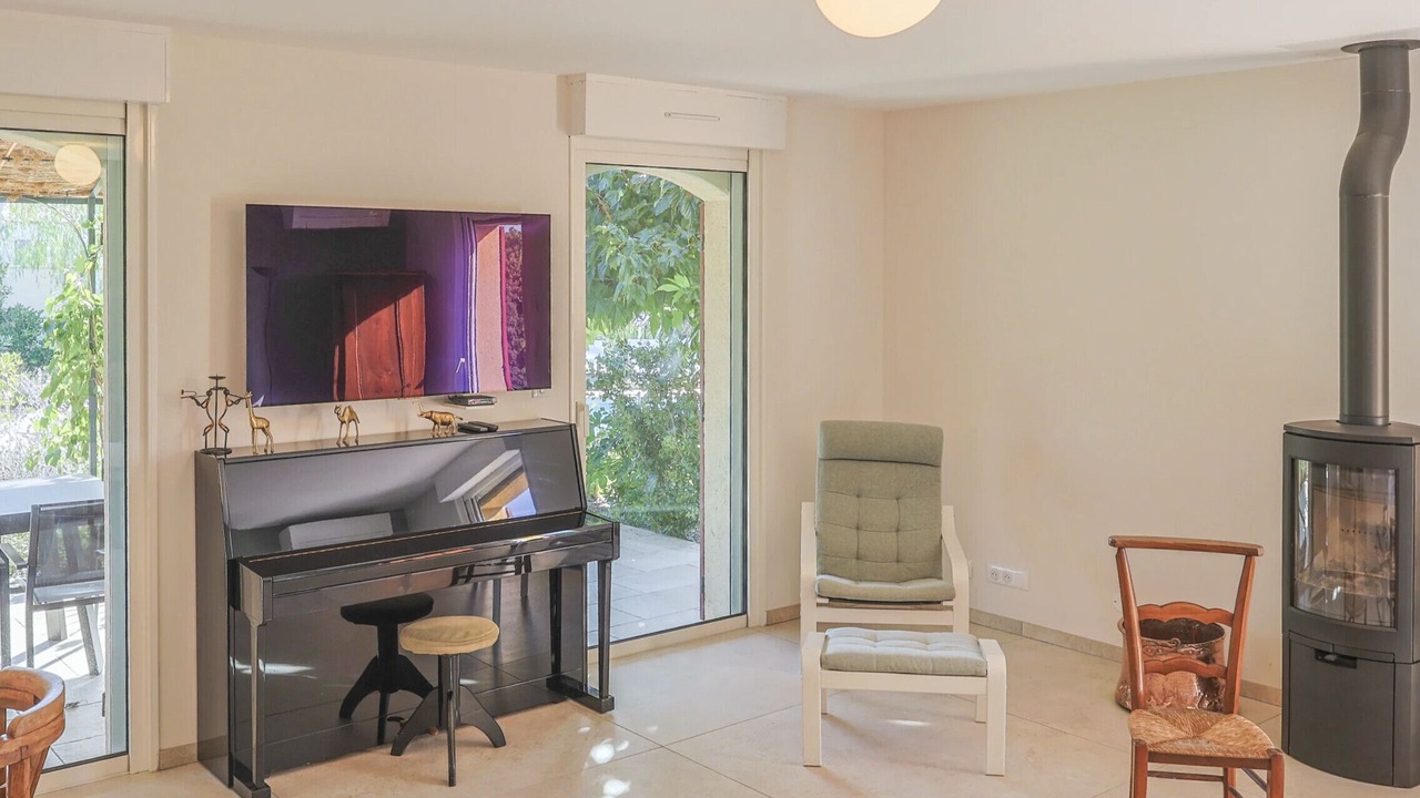 Photo of Livingroom in Eyragues
