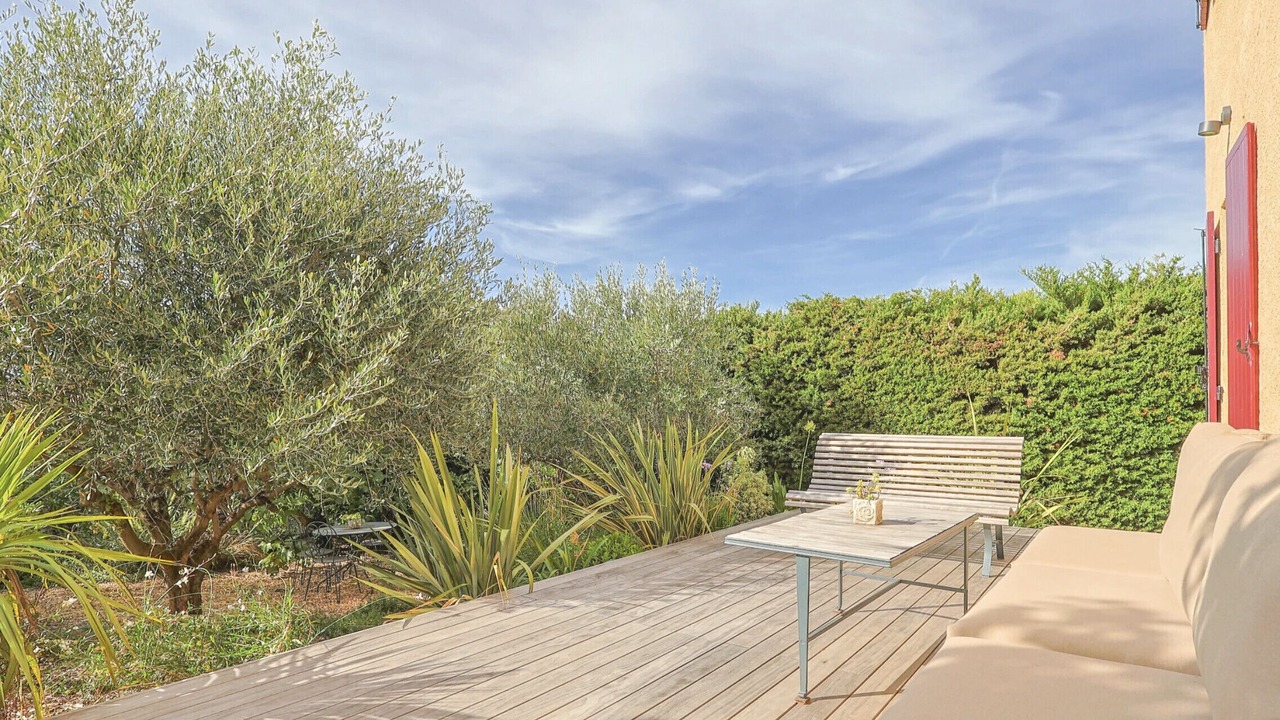 Photo of Patio Balcony in Eyragues