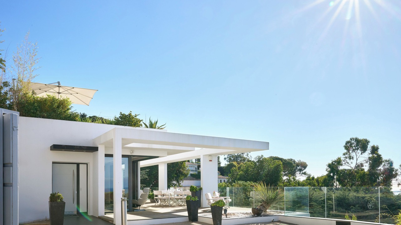 Photo of Outdoor in California - Pezou