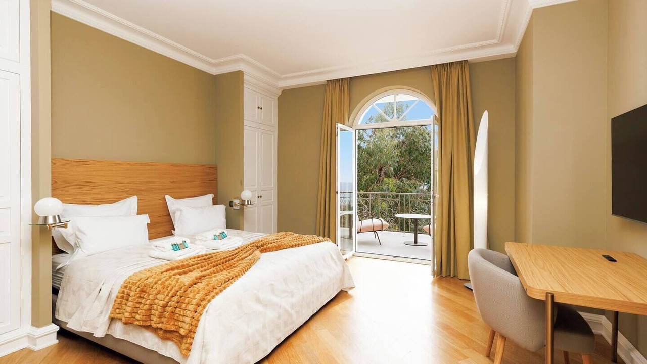 Photo of Bedroom in California - Pezou