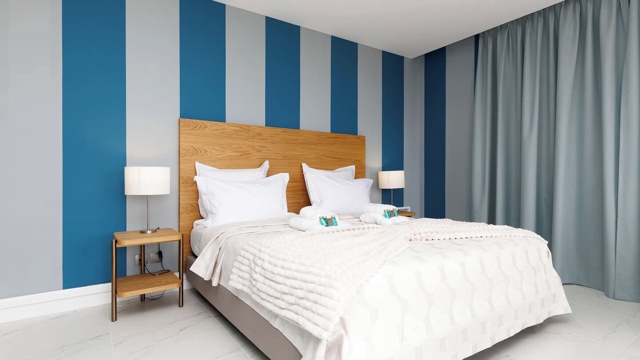 Photo of Bedroom in California - Pezou