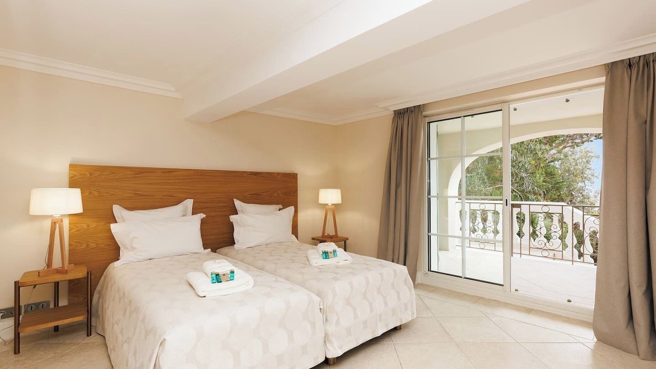 Photo of Bedroom in California - Pezou