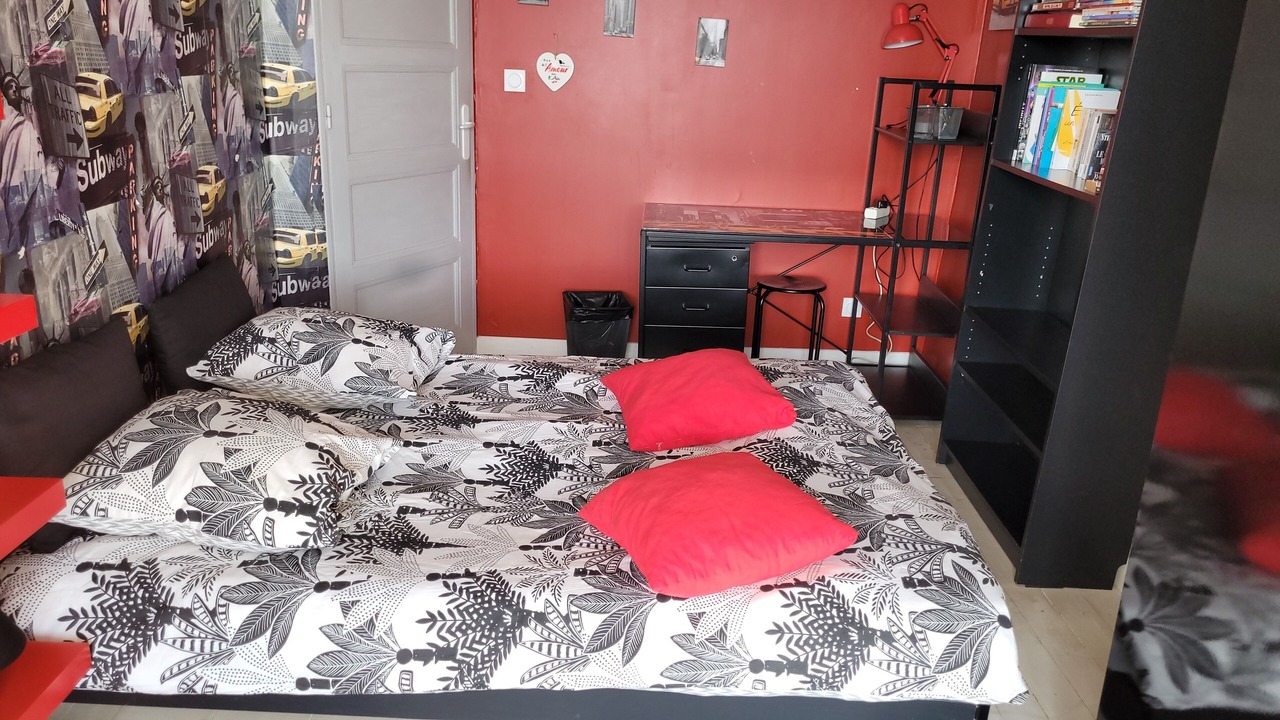 Photo of Bedroom in Pierrevert