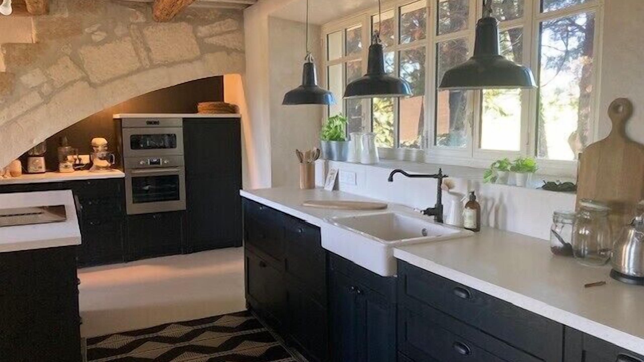 Photo of Kitchen in Mouries