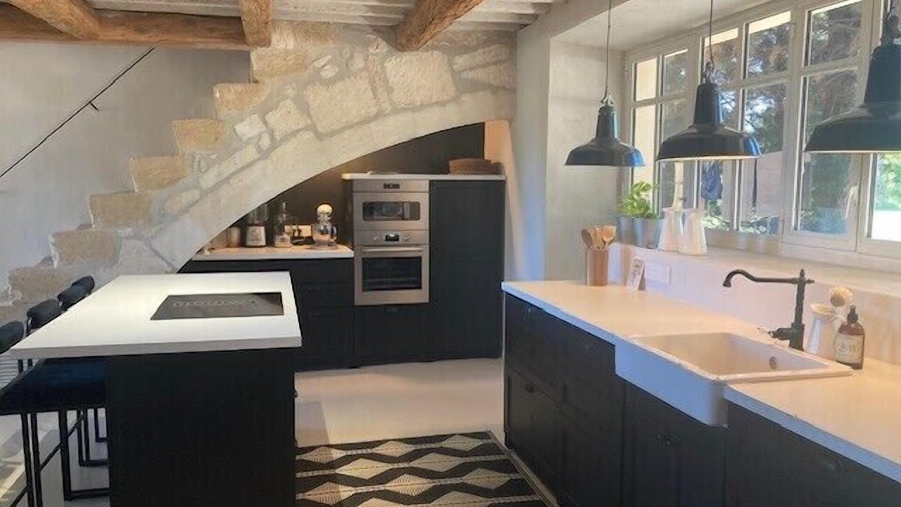 Photo of Kitchen in Mouries