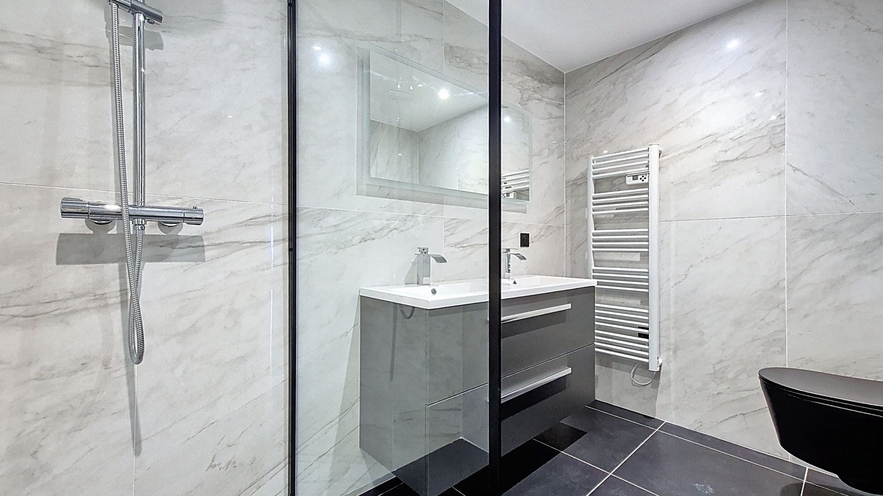 Photo of Bathroom in Aspremont