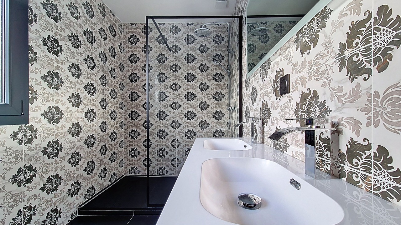 Photo of Bathroom in Aspremont
