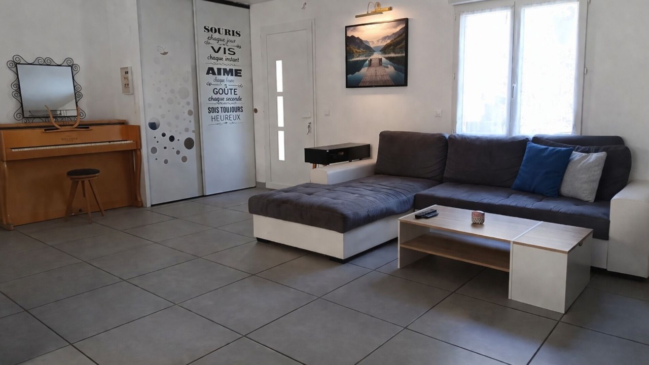 Photo of Livingroom in Saint-Chamas
