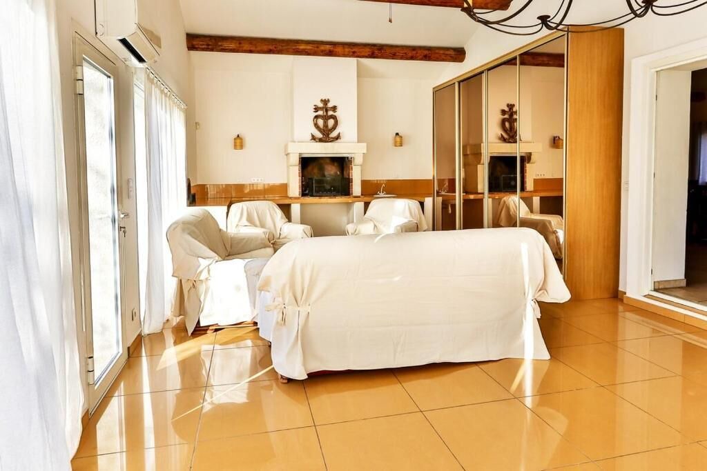 Photo of Bedroom in Graveson