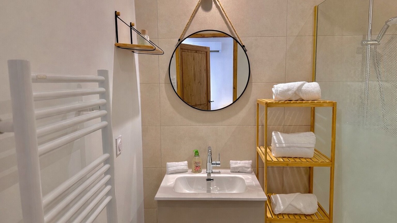 Photo of Bathroom in Pierrevert
