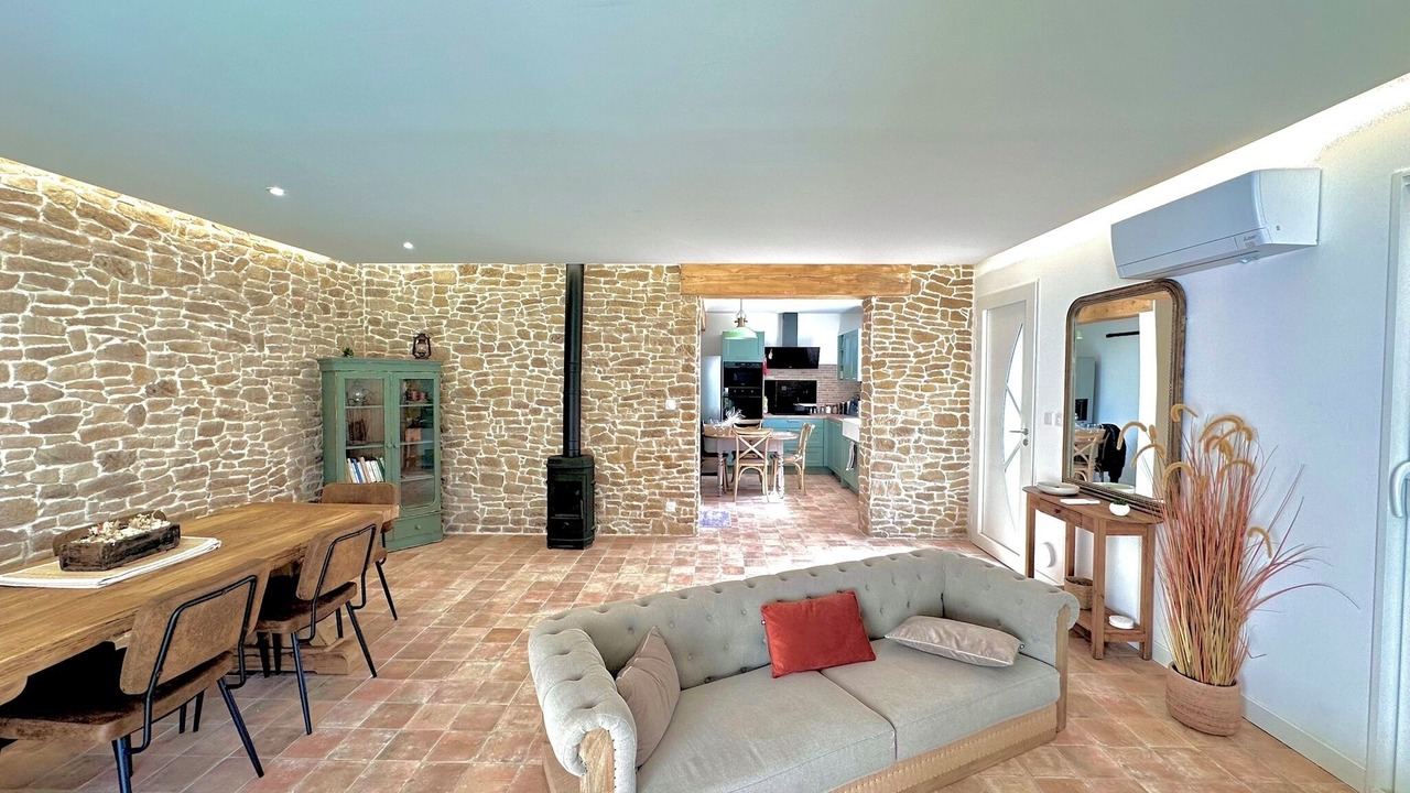 Photo of Livingroom in Pierrevert