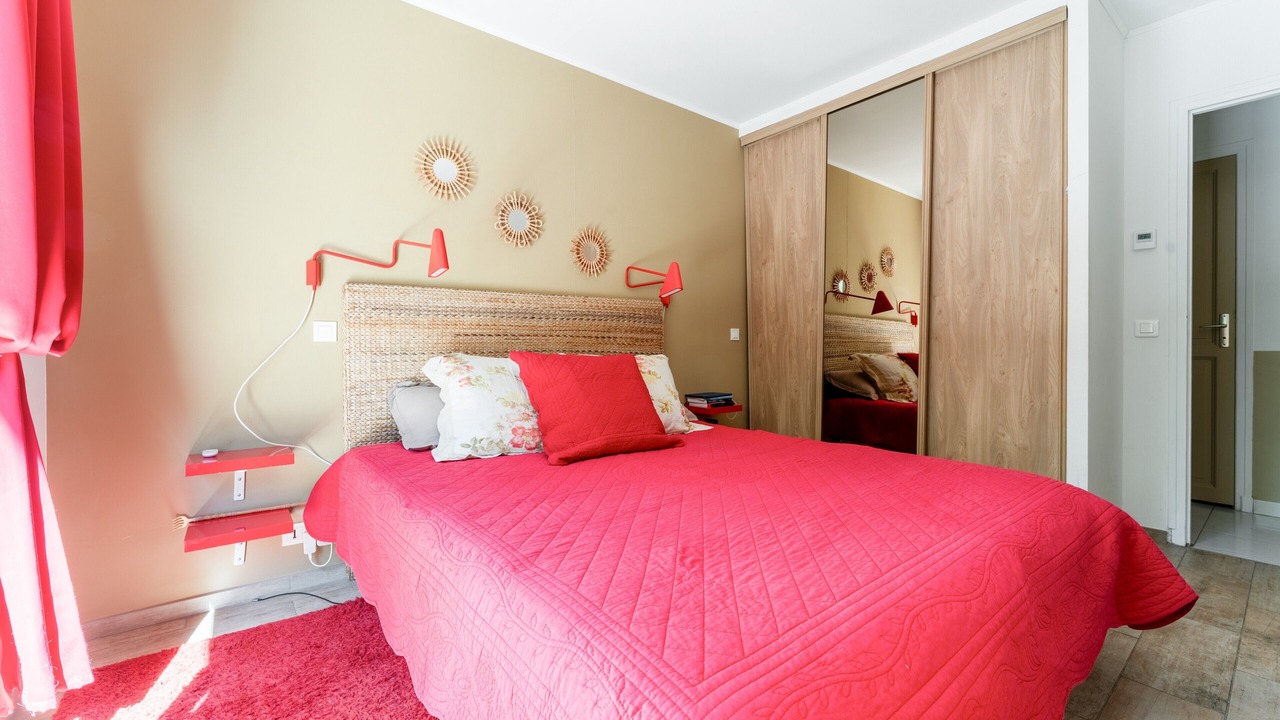 Photo of Bedroom in Eyragues
