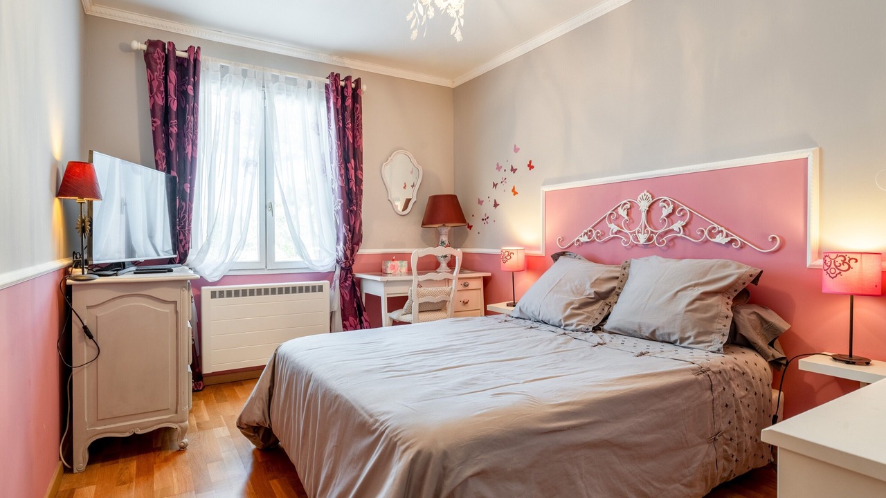 Photo of Bedroom in Eyragues