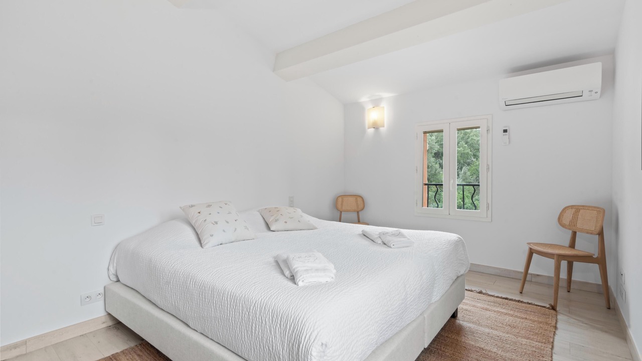 Photo of Bedroom in Cogolin