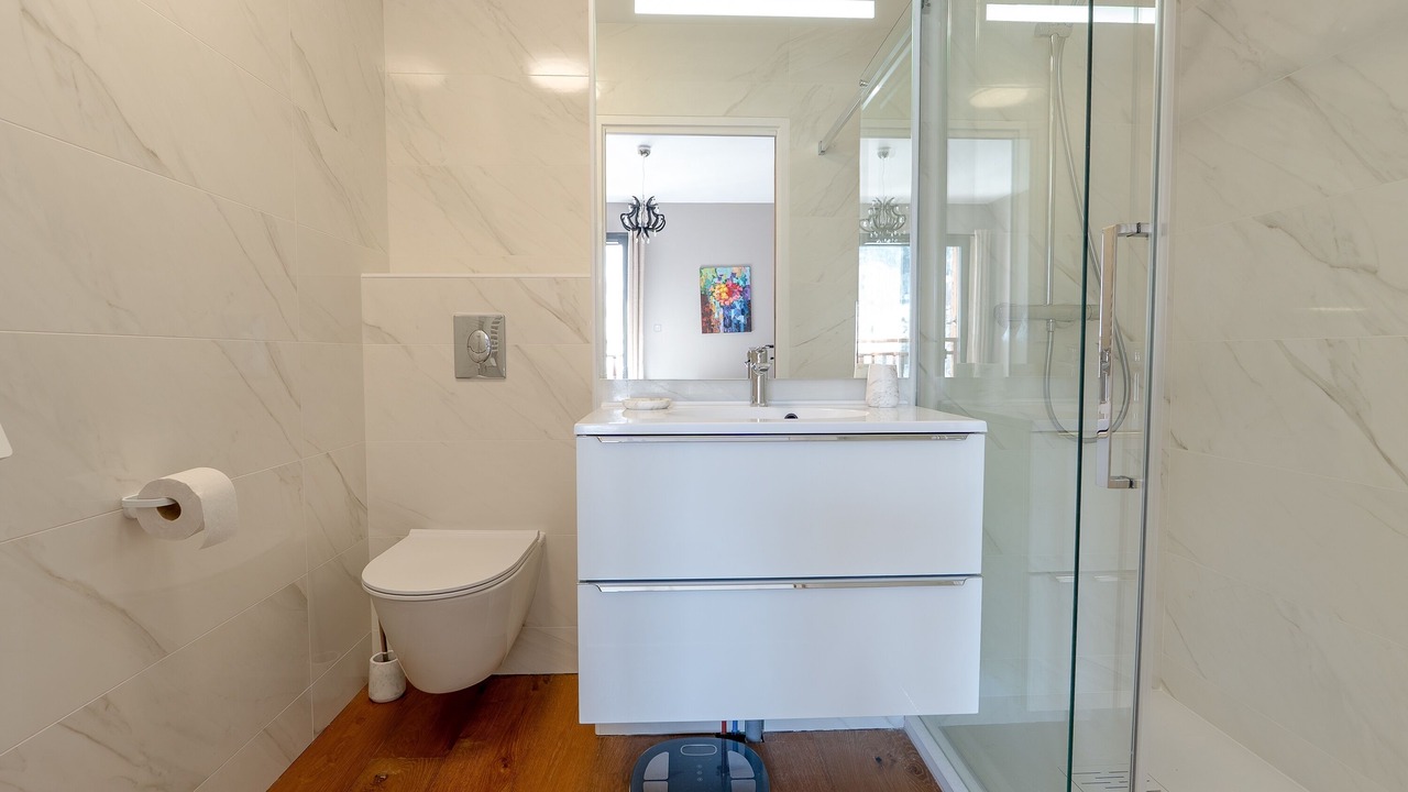 Photo of Bathroom in Saint-Etienne-de-Tinee
