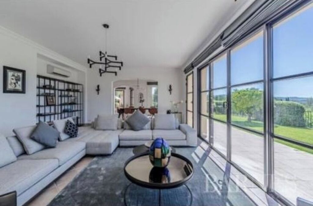 Photo of Livingroom in Mougins