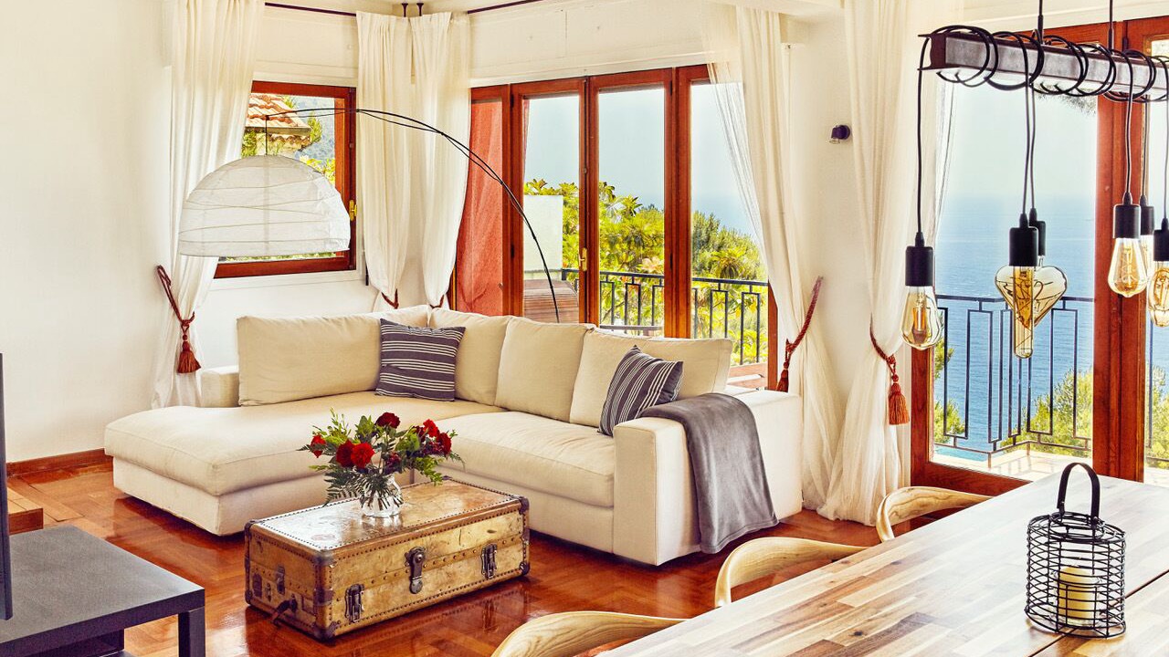 Photo of Livingroom in Eze