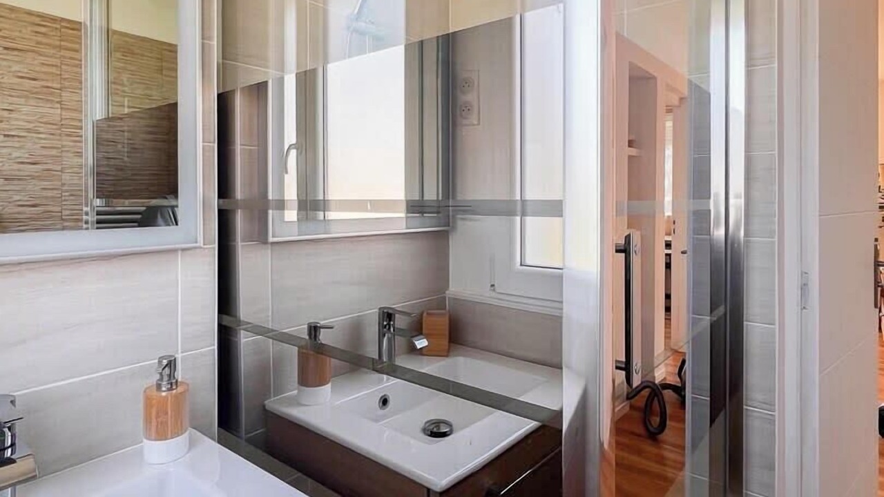 Photo of Bathroom in Les Baumettes