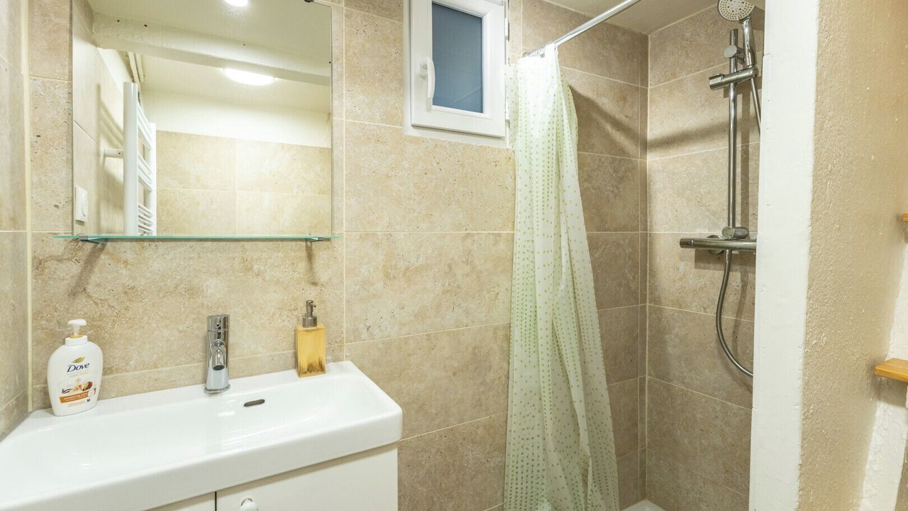 Photo of Bathroom in 5th Arrondissement