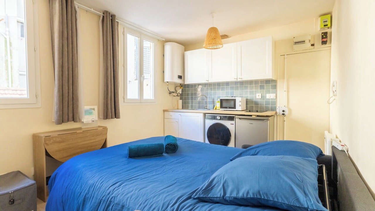 Photo of Bedroom in 5th Arrondissement
