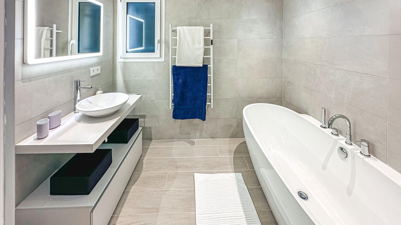Photo of Bathroom in Speracedes