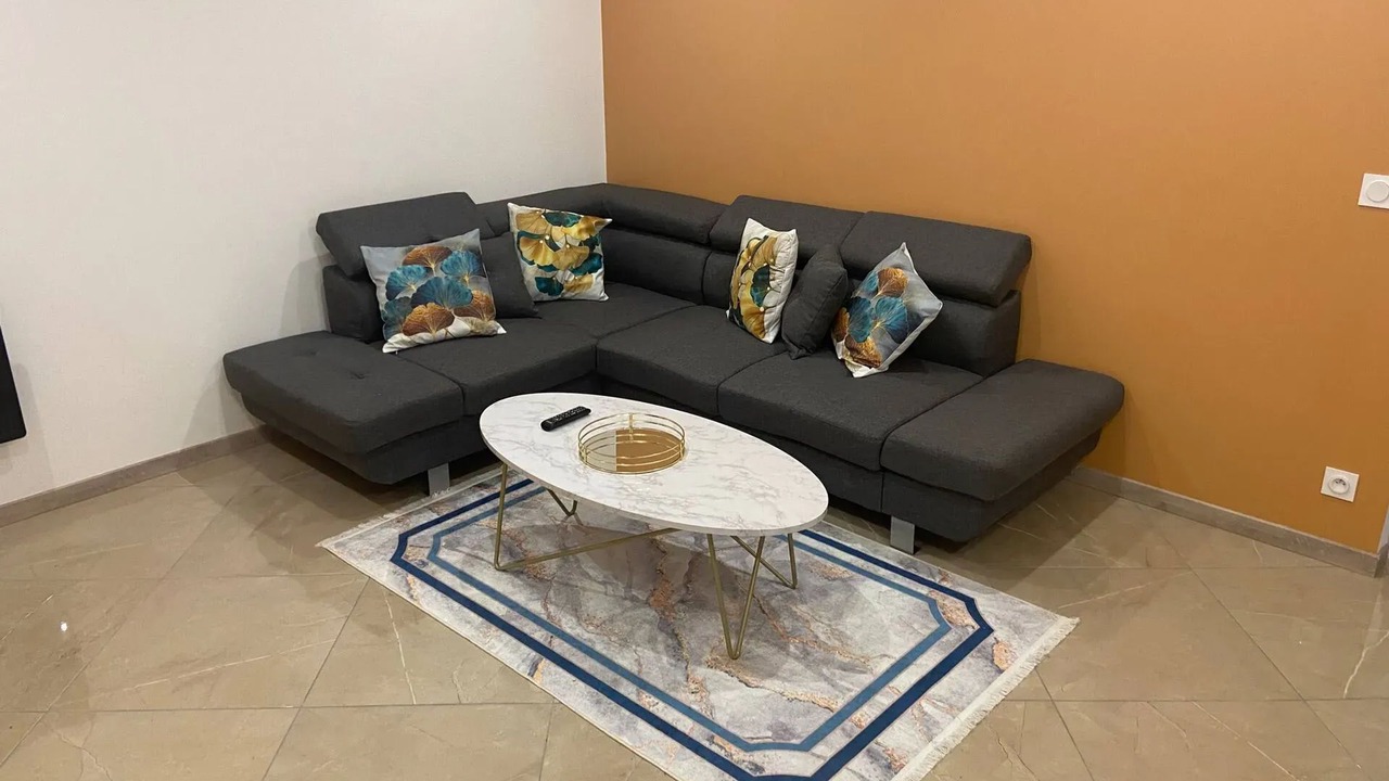 Photo of Livingroom in Drap