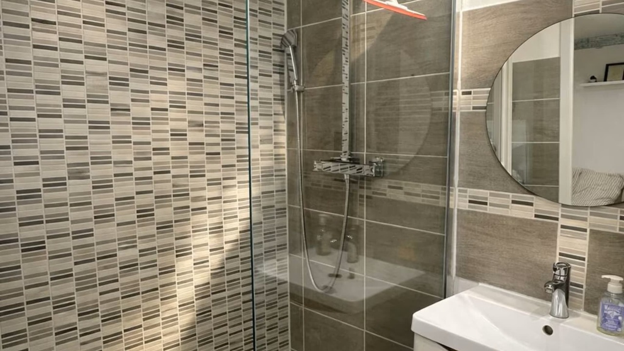 Photo of Bathroom in Avignon City Centre