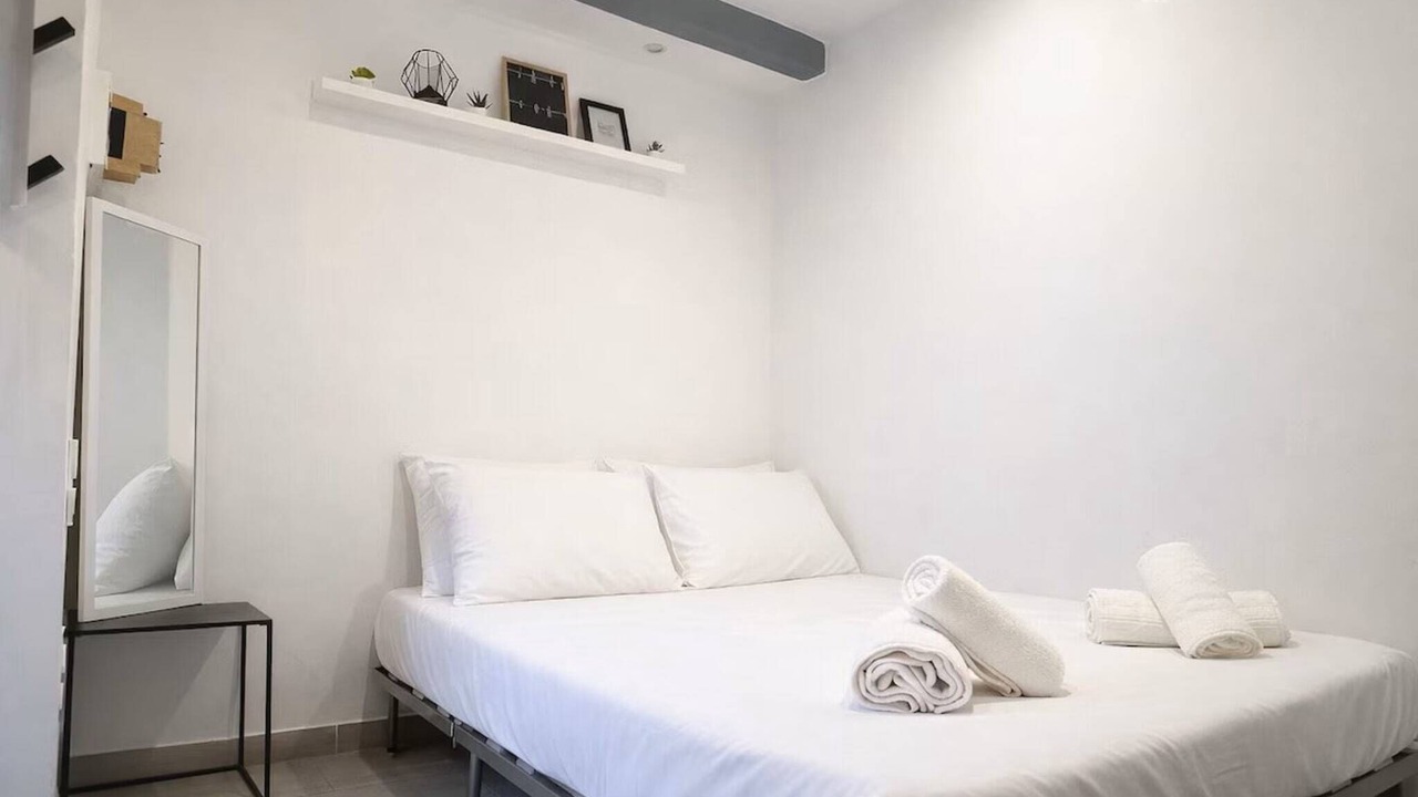 Photo of Bedroom in Avignon City Centre