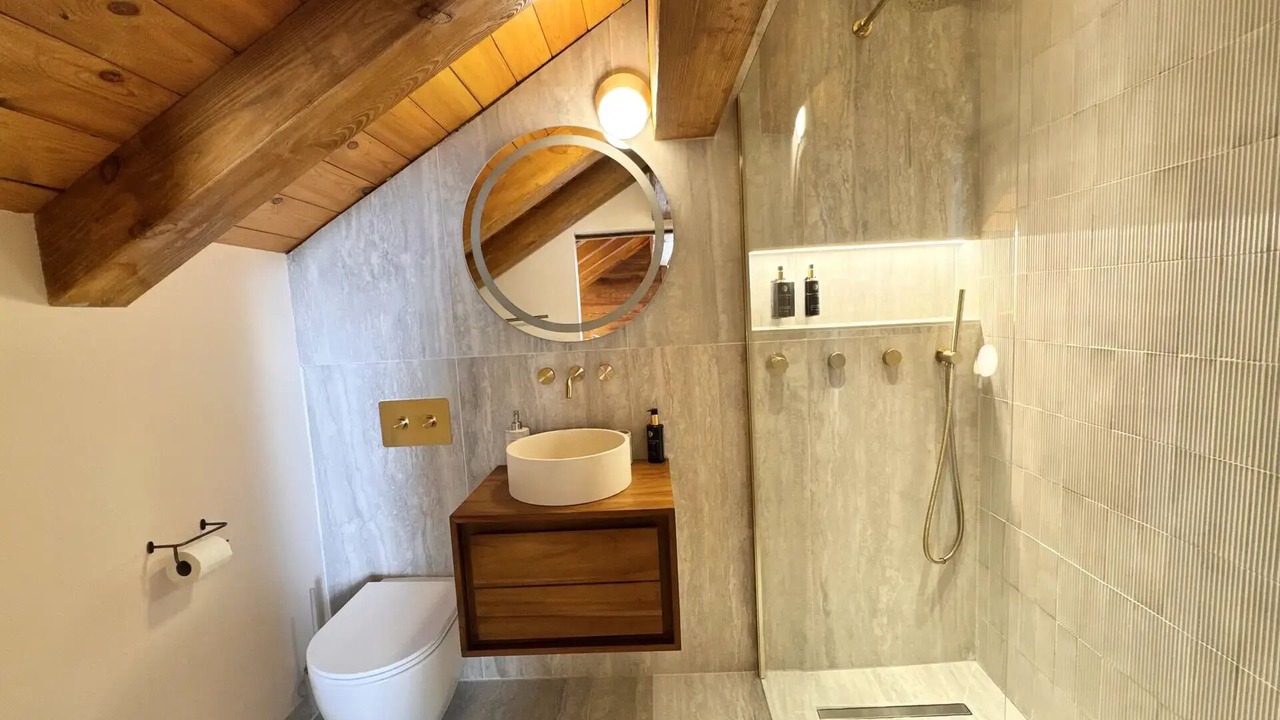 Photo of Bathroom in Vars