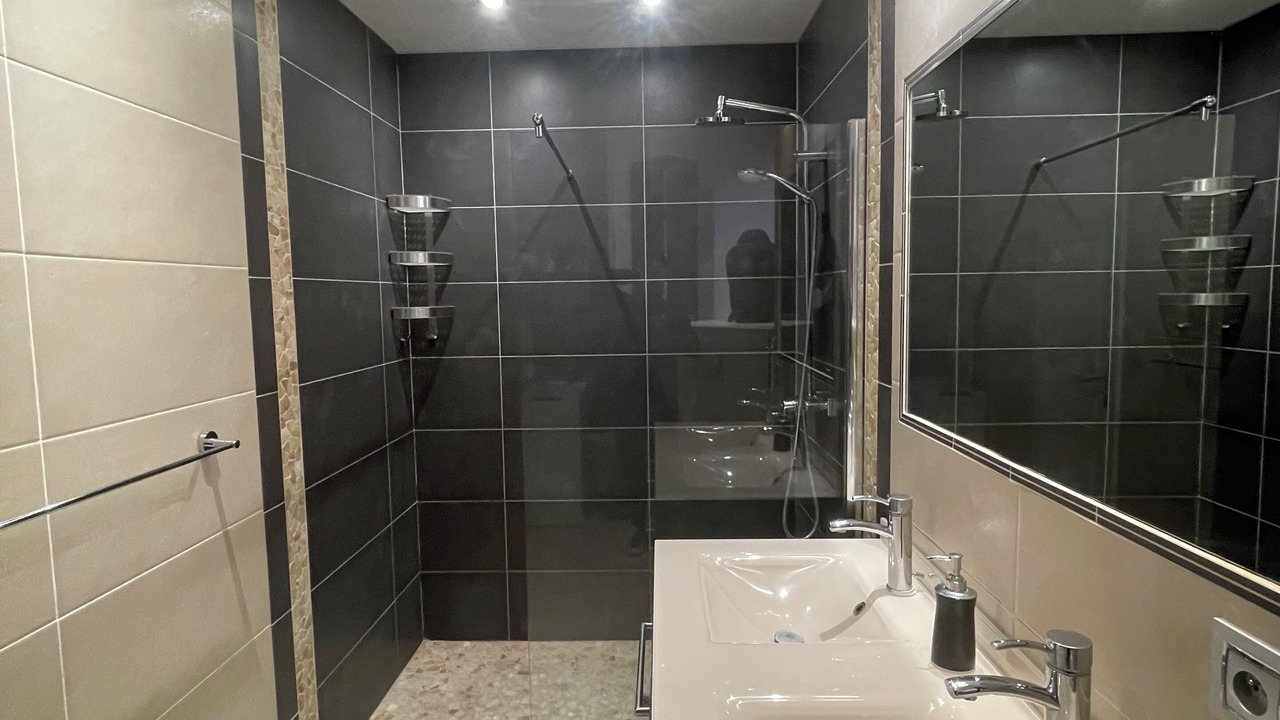Photo of Bathroom in Hyeres