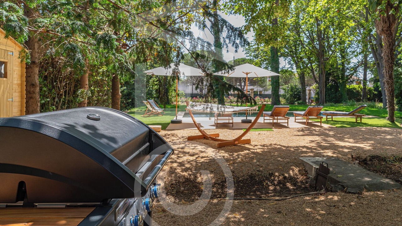 Photo of Outdoor in Arles