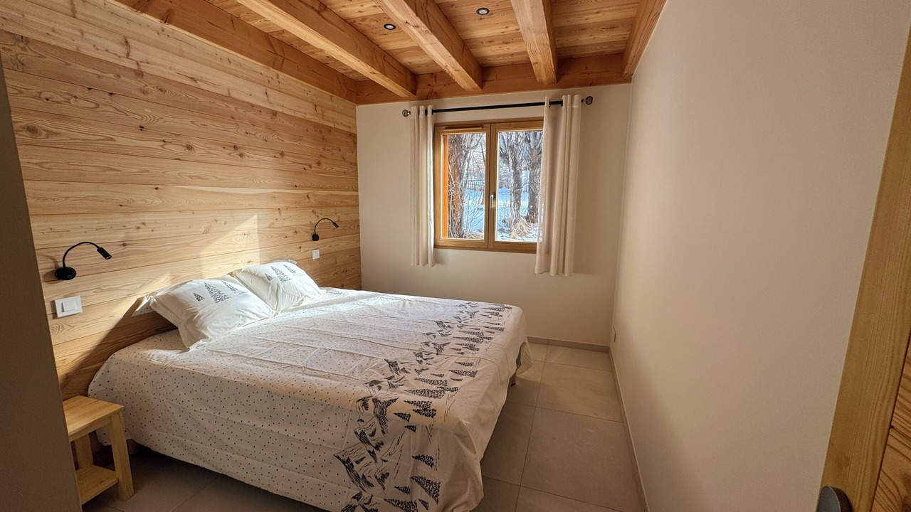 Photo of Bedroom in Molines-en-Queyras